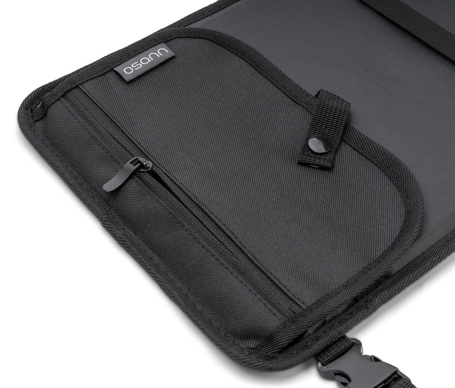 Schwarzer Osann Kindersitz »Junior Isofix Gurtfix«, inkl. Mal- und Reise-Tablett mit Fächern, Taschen und Reißverschluss.