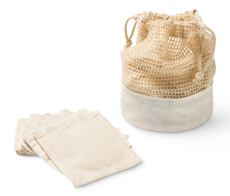 Zehn Abschminkpads mit einem Netzbeutel.