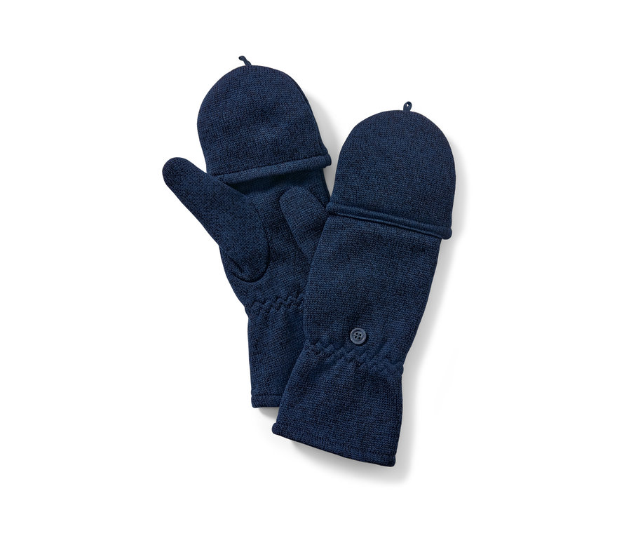 Zwei blaue Strickfleece-Klappfäustlinge liegen nebeneinander.