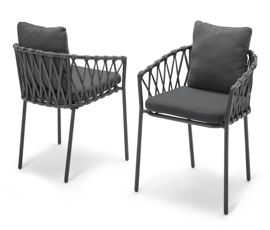 Zwei Dining-Sessel mit Textilgeflecht.