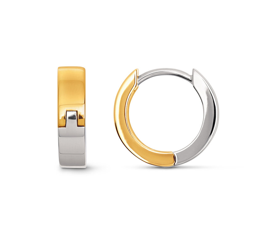 Zwei Creolen, eine stehend und eine liegend, beide Ohrringe sind gold- und silberfarben.