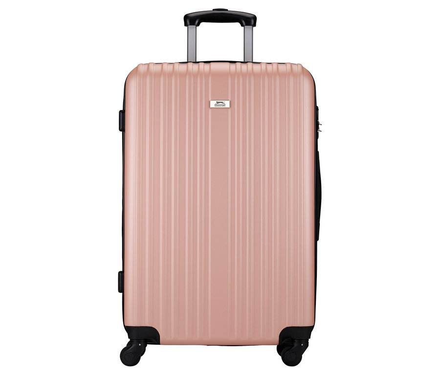 Aufrecht stehender, rosafarbener Rollkoffer mit Teleskopgriff und vertikalen Rillen.
