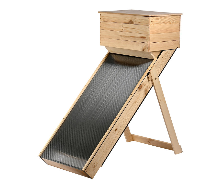 Solar-Dörrschrank aus Holz.