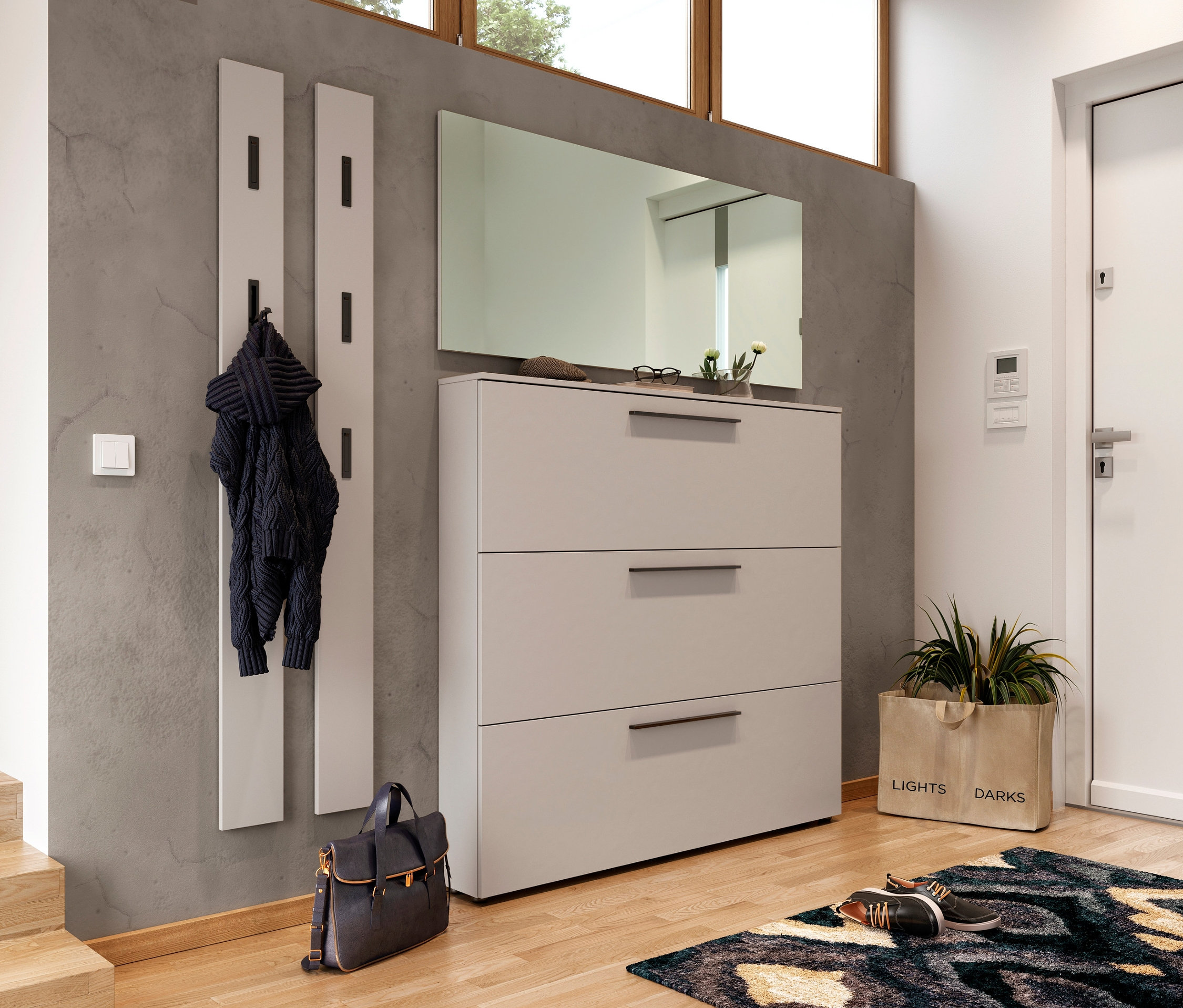 Eingangsbereich mit Schuhschrank »UTAH« in Kaschmir, Spiegel und Kleiderhaken.
