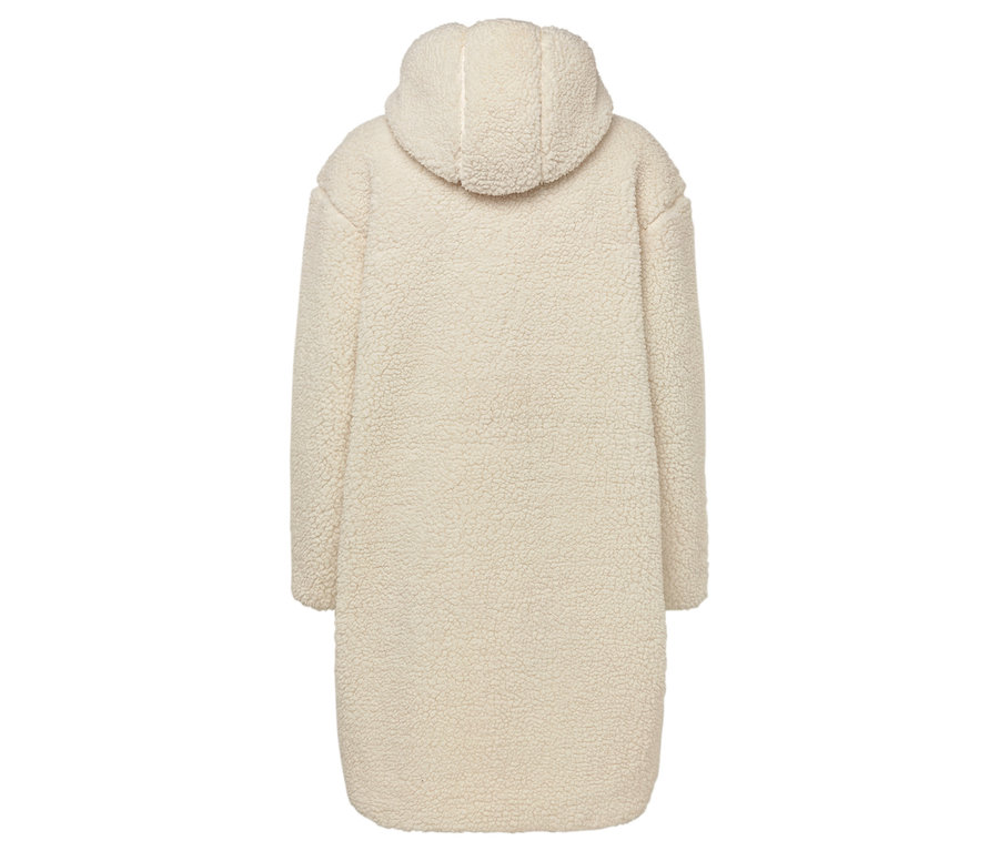 Rückansicht eines cremefarbenen Teddyfellmantels mit Kapuze.