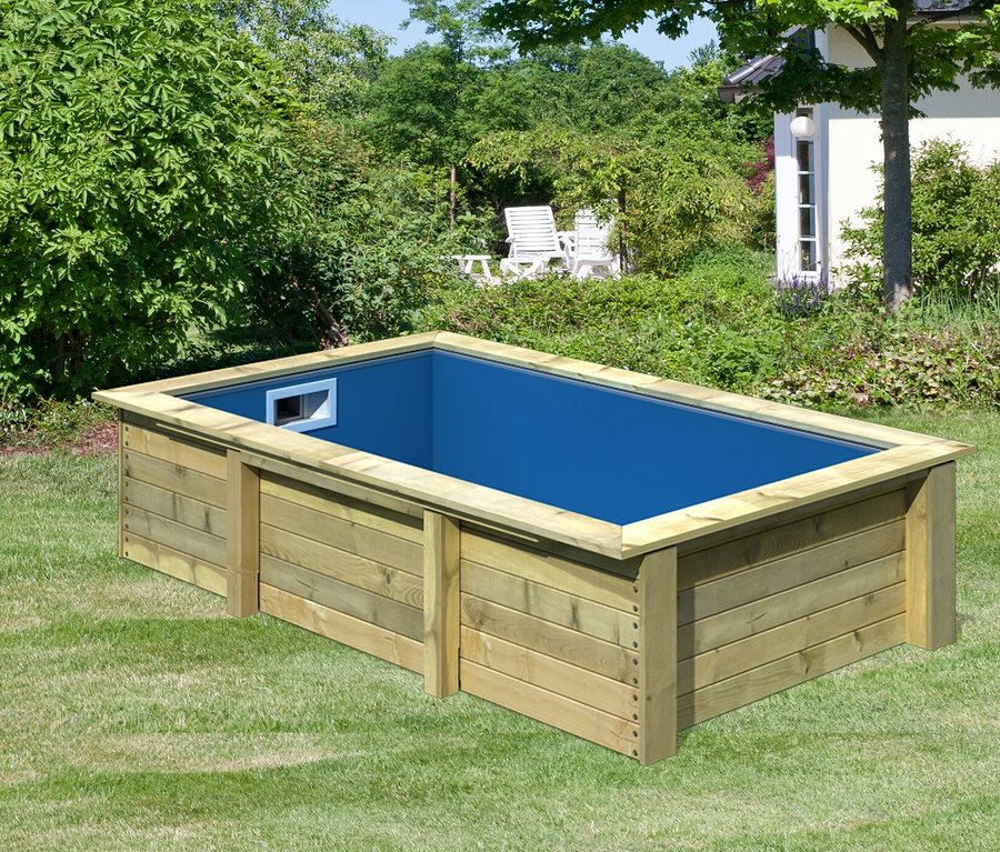 Rechteckiger Karibu Gartenpool auf einer Rasenfläche.