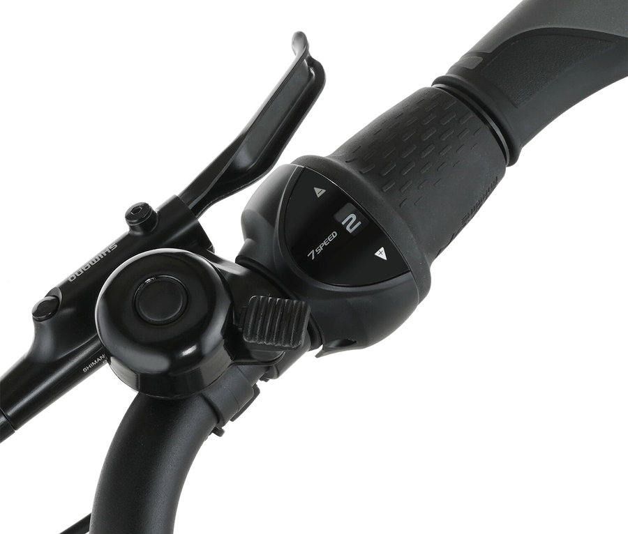 Nahaufnahme des Lenkers eines Fischer CITA 2403 CB Fahrrads, der einen Griff, einen Bremshebel und eine 7-Gang-Schaltung zeigt.