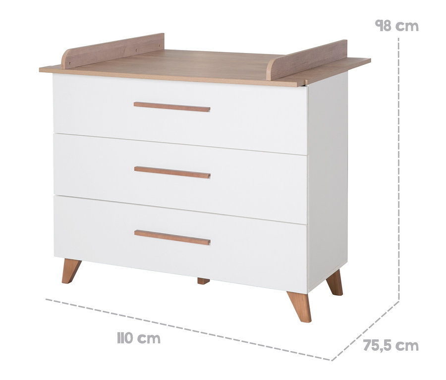 Weiße roba Wickelkommode »Ole« mit drei Schubladen und hölzerner Oberseite.