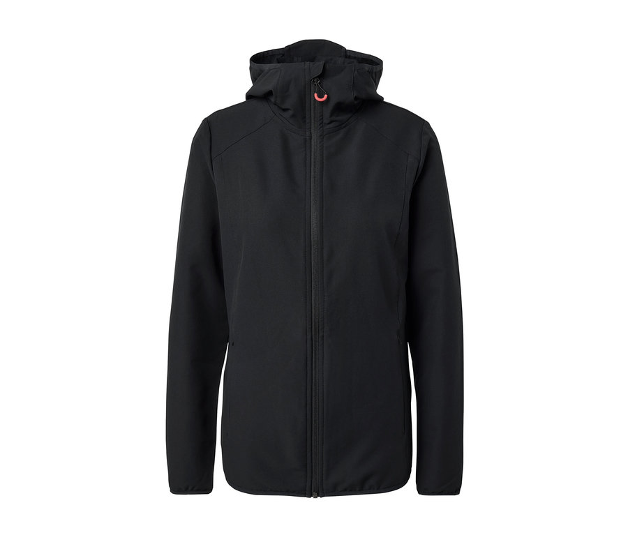 Eine schwarze Softshelljacke mit Kapuze und Reißverschluss.
