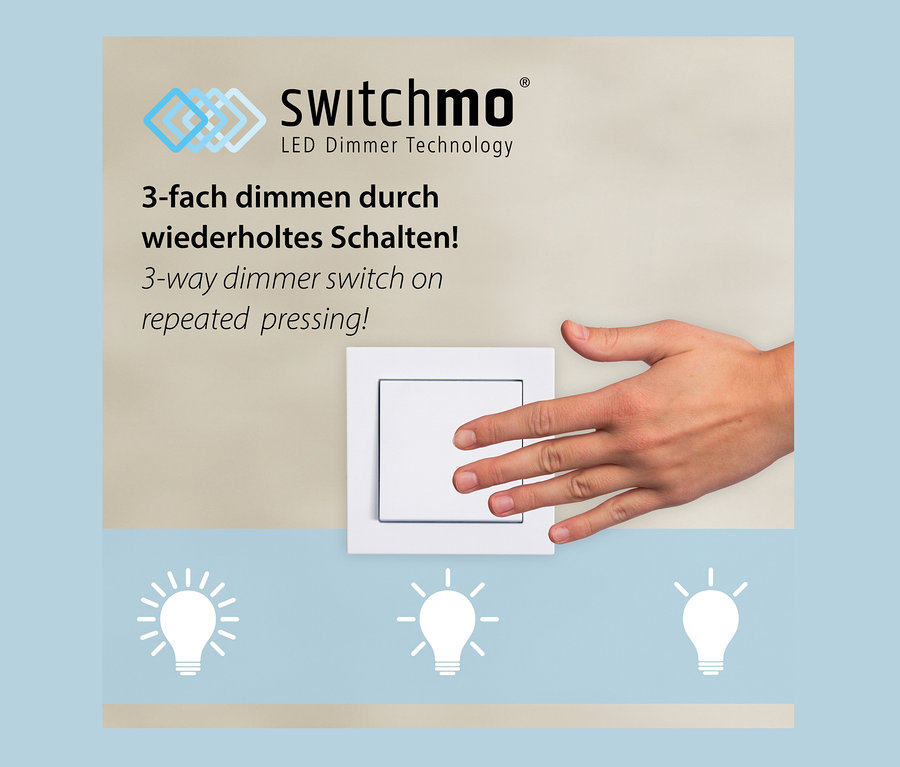 Eine Hand betätigt einen weißen Lichtschalter mit Dimmfunktion.