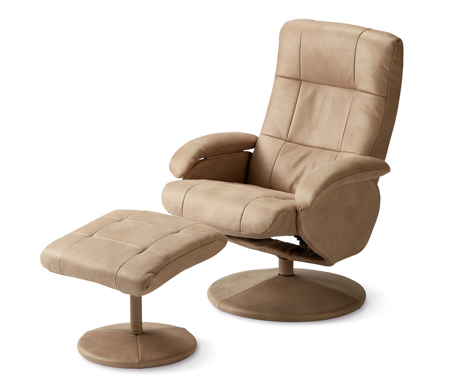 Ein beiger Schwingungsfrequenz-Massagesessel »Alpha 7070« mit Fußhocker auf weißem Hintergrund.