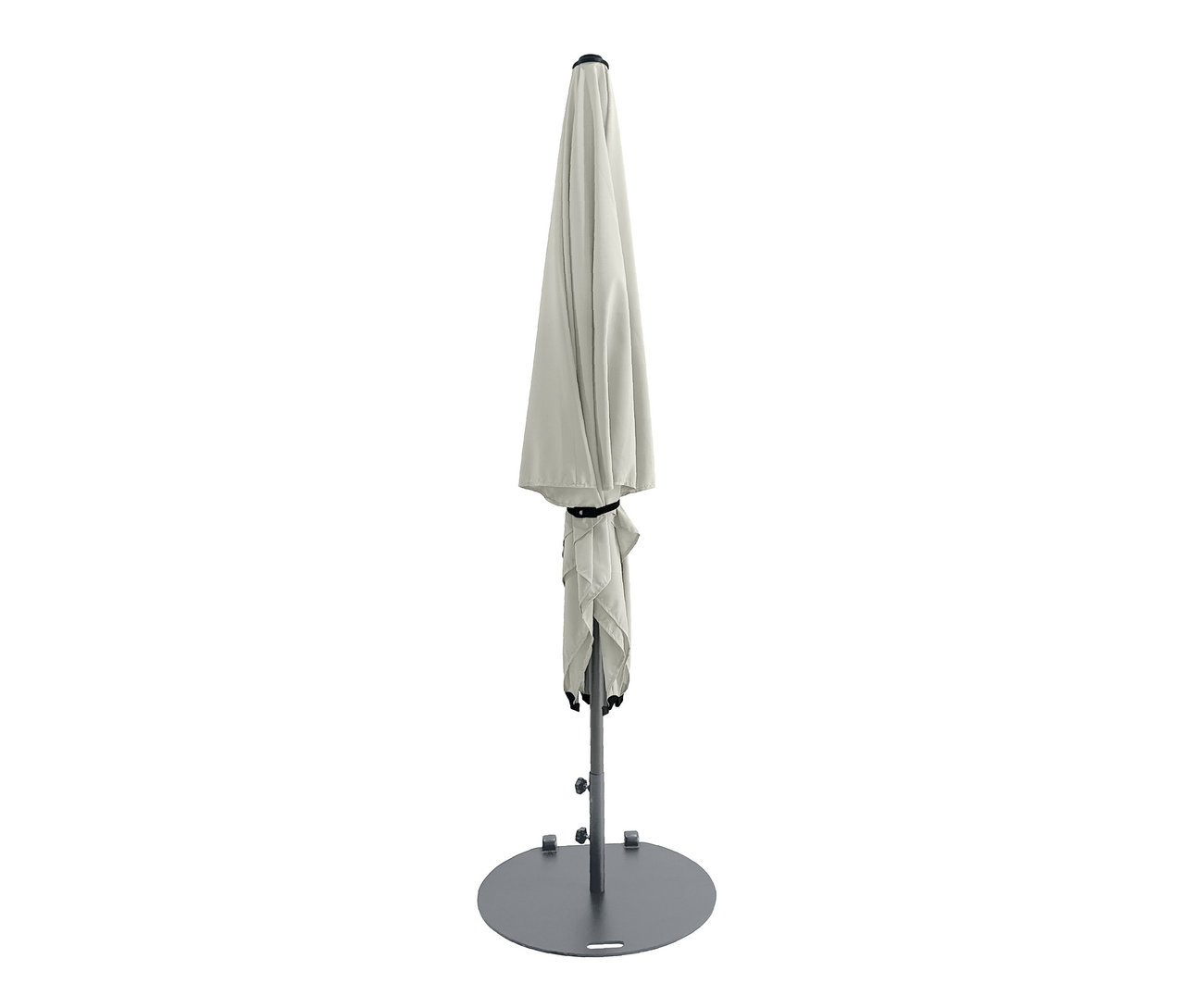 Ein zusammengeklappter, hellgrauer Leco Marktschirm steht auf einem grauen Sockel.