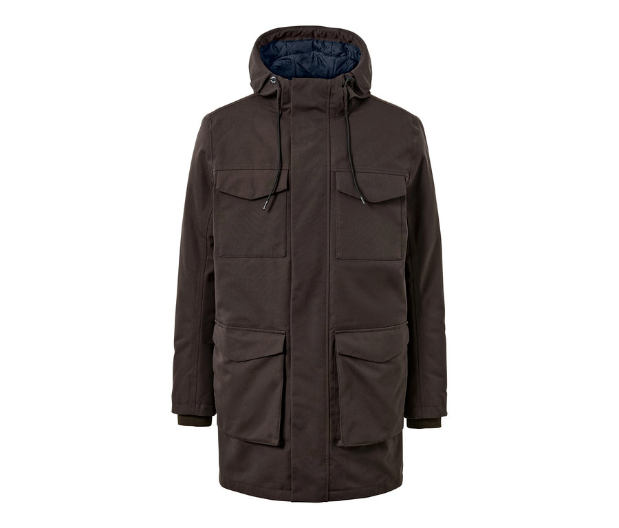 Brauner Parka mit Kapuze und mehreren Taschen.