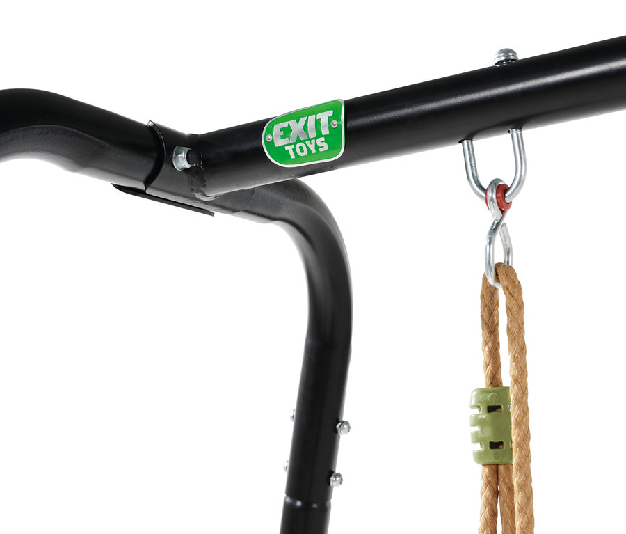 Detailaufnahme vom Rahmen der schwarzen EXIT Doppelschaukel »Ivy« mit braunem Seil.