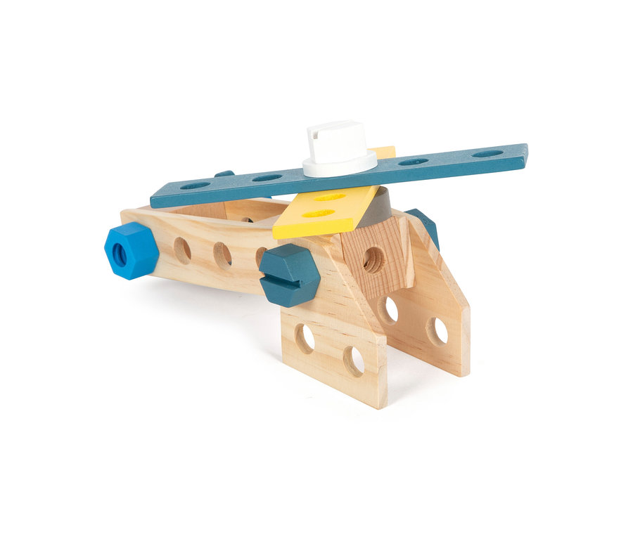 Konstruktion aus Holzteilen und blauen Schrauben.