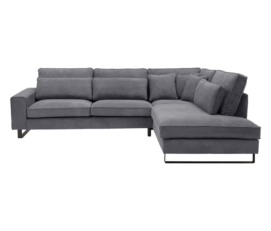 Graues Ecksofa mit Metallbeinen und losen Kissen.