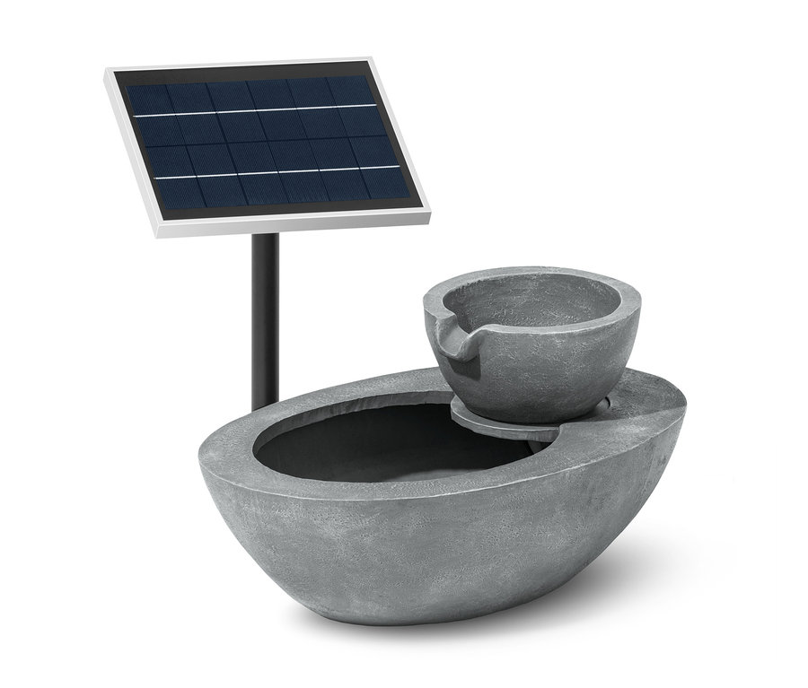 Grauer Solar-Gartenbrunnen mit zwei Schalen und Solarpanel.