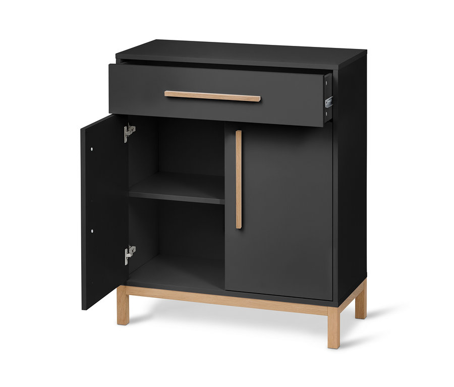 Anthrazitfarbenes Bad-Sideboard Eklund mit geöffneter Tür und ausgezogener Schublade.