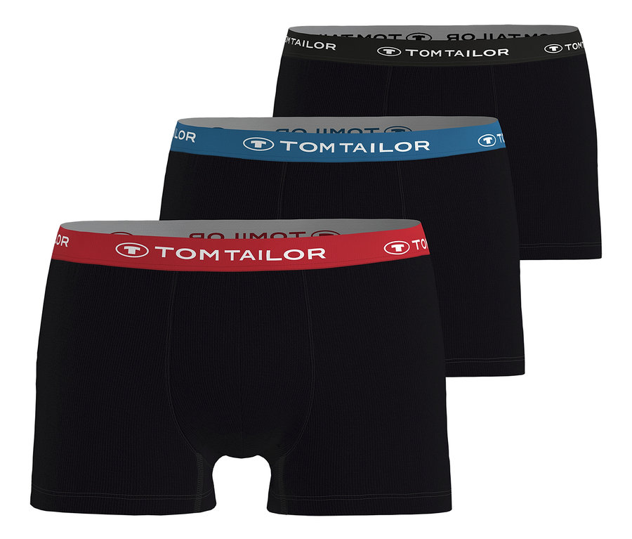 Drei mehrfarbige TomTailor Slipboxer »Buffer« im Stapel, mit schwarzen Hosen und farbigen Bändern mit dem TomTailor-Logo.