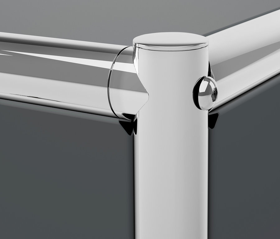 Detail einer Ecke eines grauen Metallregals CN3.