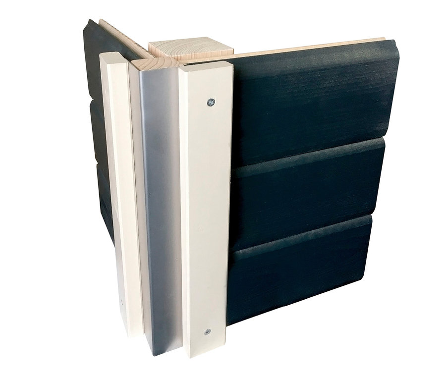 Eckdetail eines Karibu Saunahaus »Anne« in Naturfarben und Terragrau.