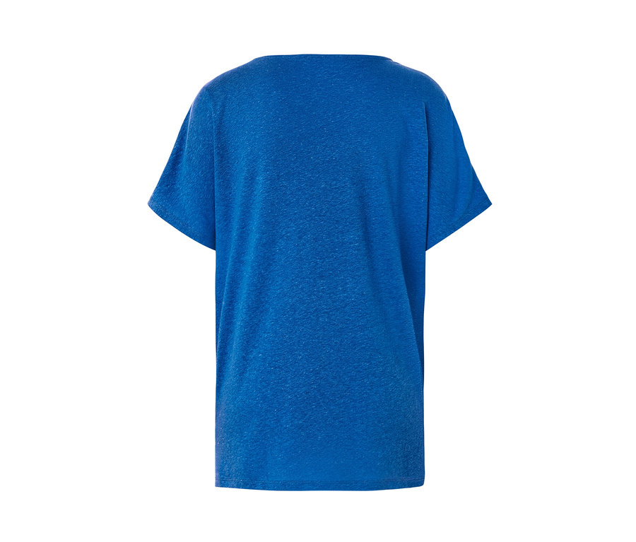 Detailansicht der Rückseite eines kobaltblauen Leinenmisch-Shirts.