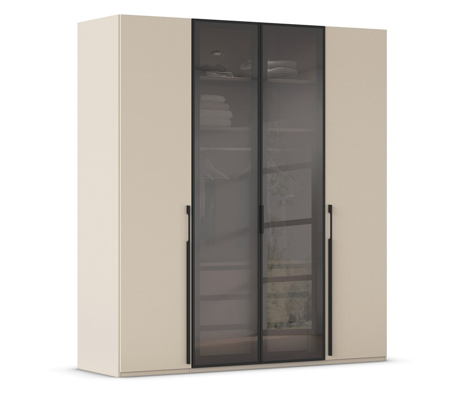 Beiger Kleiderschrank mit Schiebetüren in der Mitte.