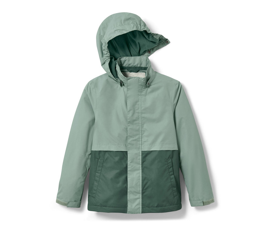 Grüne Kinder-Allwetterjacke mit Kapuze.
