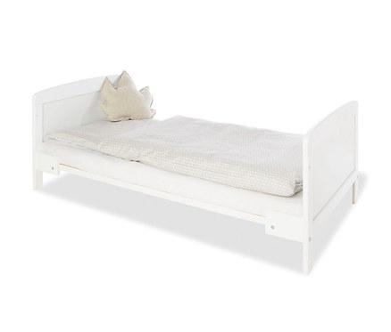 Weißes Kinderbett mit grauer Decke und kronenförmigem Kissen. 3-teiliges Pinolino Set »Viktoria« breit