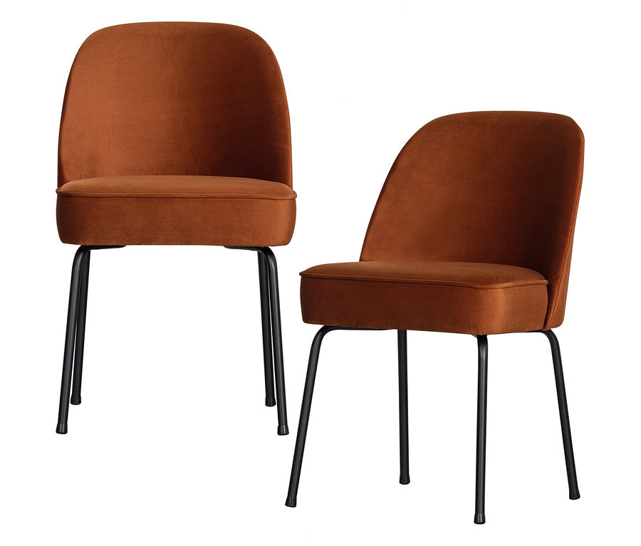 Zwei rostfarbene BePureHome Esszimmerstühle »Vogue« im 2er-Set mit schwarzen Beinen.