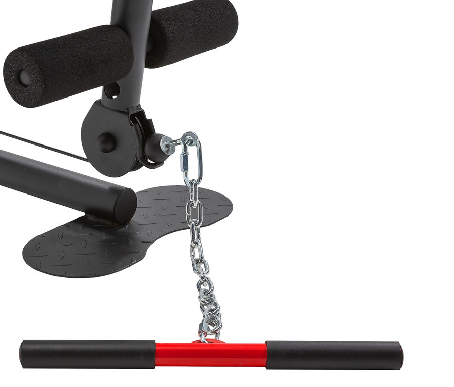 Detail der Christopeit Kraftstation »SP 2000« mit Stahlseilzug und Gewichten.