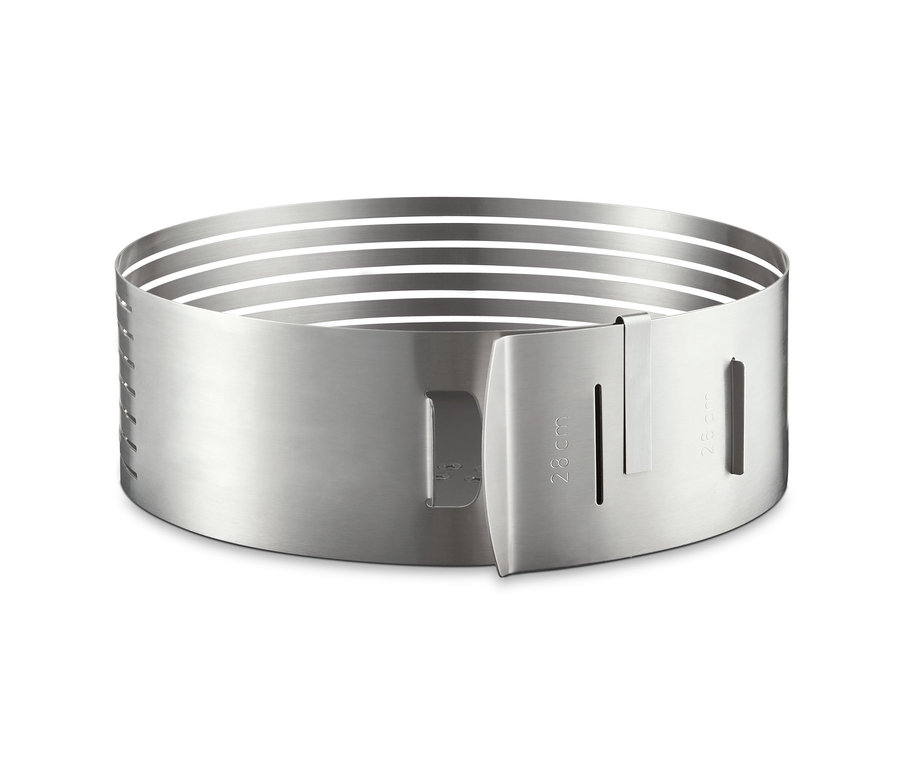 Tortenbodenschneidhilfe mit Konditor- und Glasurmesser.