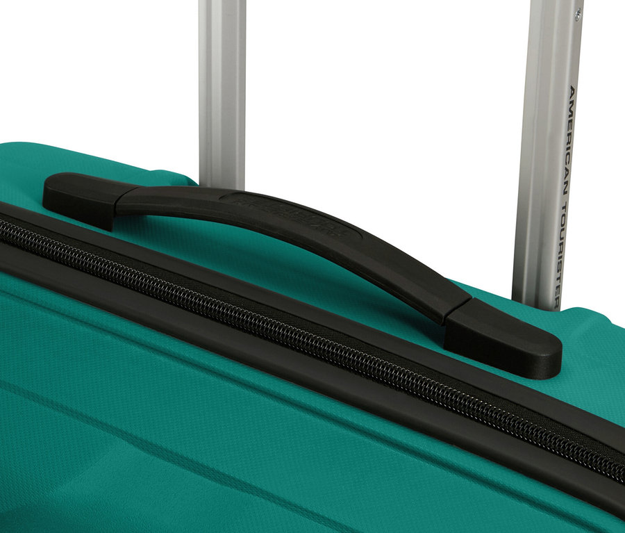 Detailaufnahme eines mittelgroßen American Tourister »Jetdriver 3.0« Koffers in Sportlich-Blaugrün.