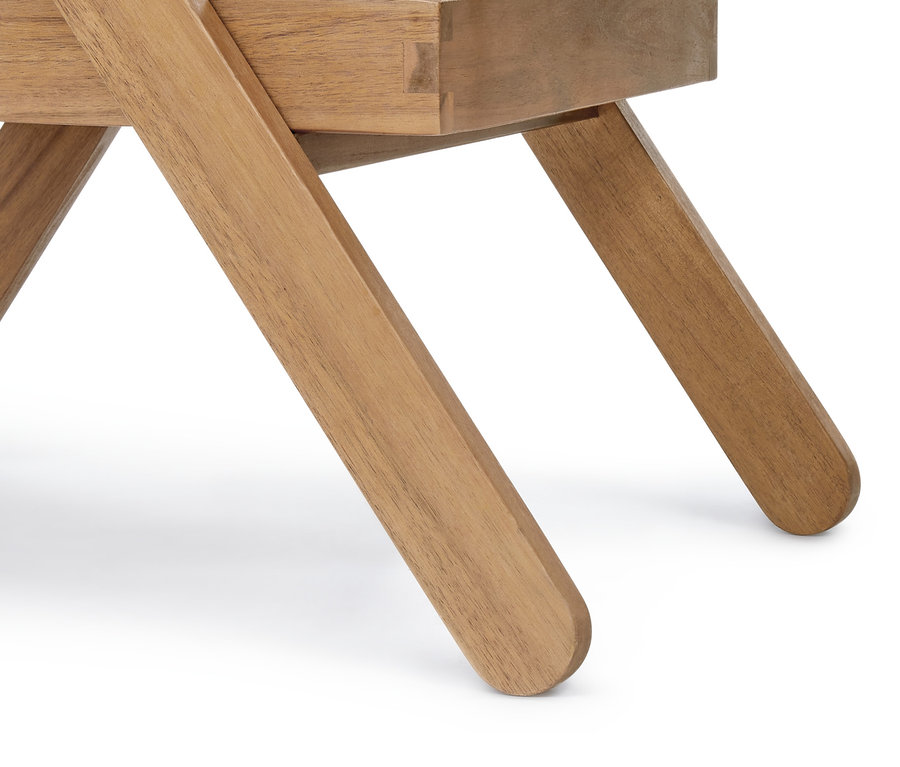 Detailaufnahme vom Gestell eines kleinen Grillwagens »Lenja«.