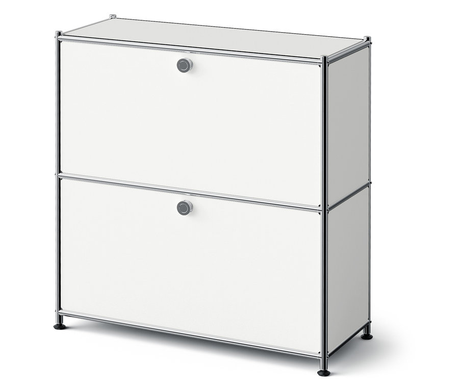 Ein weißes, zweistöckiges Aufbewahrungsmodul mit Chromrahmen.