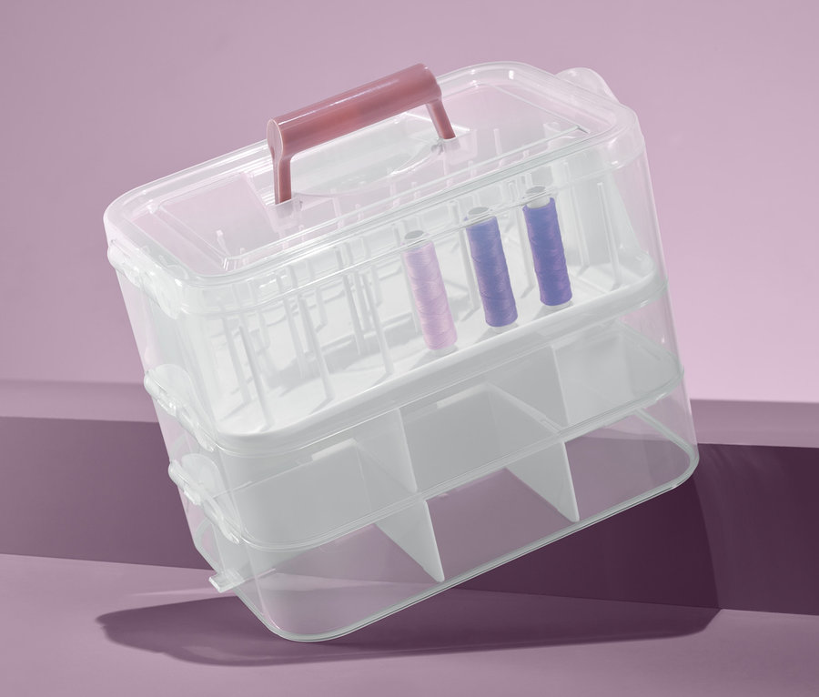 Geneigte 3 Aufbewahrungsboxen.