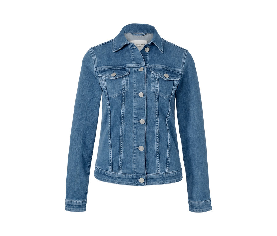 Blaue Jeansjacke mit Knöpfen.