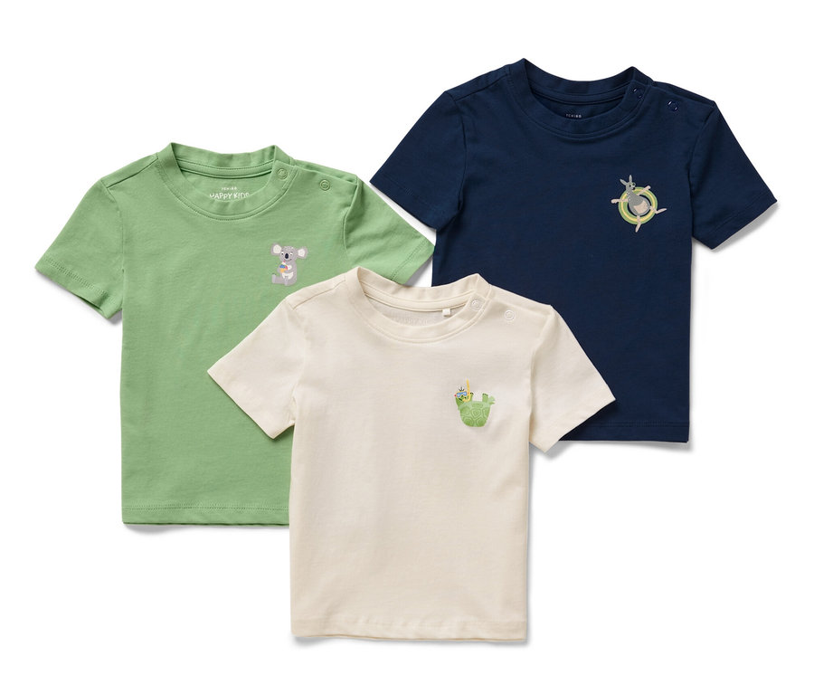 Drei Kinder-T-Shirts: ein grünes mit Koala, ein cremefarbenes mit Krokodil und ein marineblaues mit Kompass.