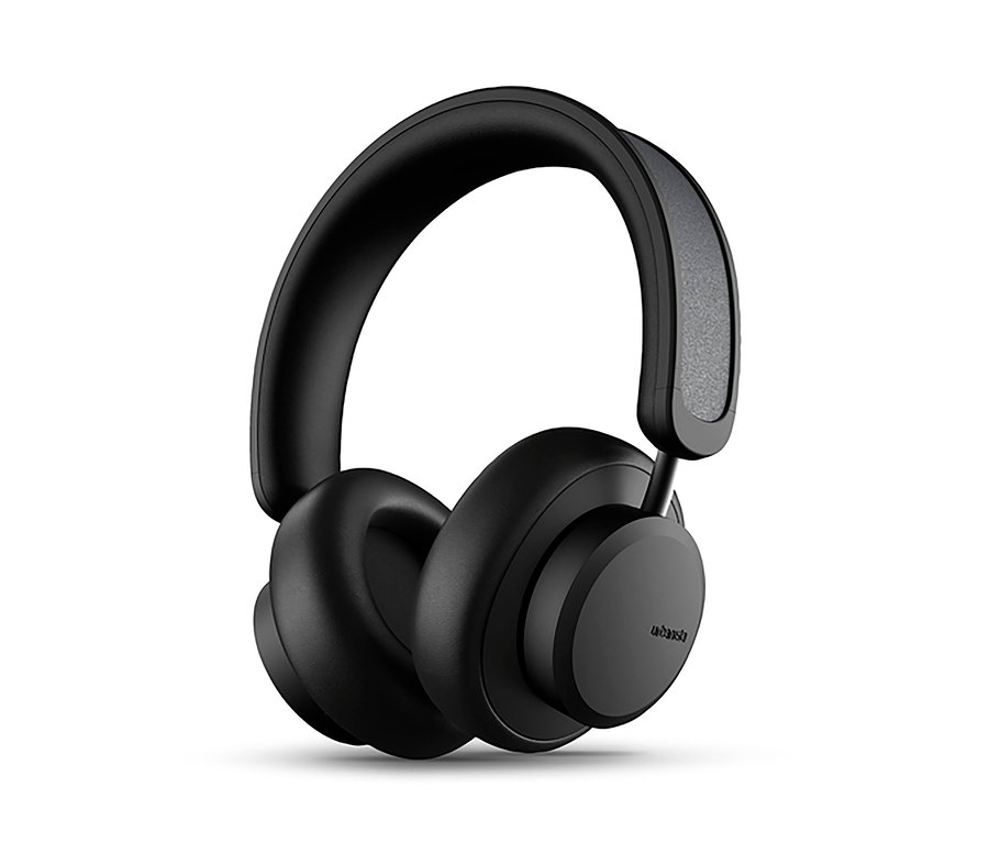 Schwarze, solarbetriebene Kopfhörer »Urbanista Los Angeles« auf weißem Hintergrund.