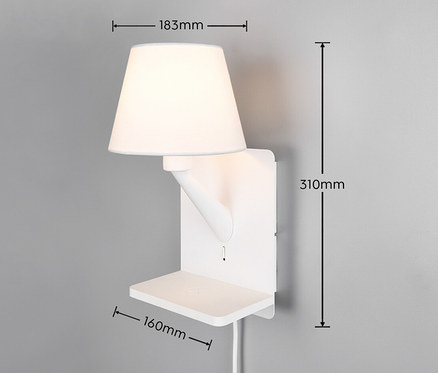 Weiße Trio Wandleuchte "Comfort" mit kleinem Regal und Abmessungen.