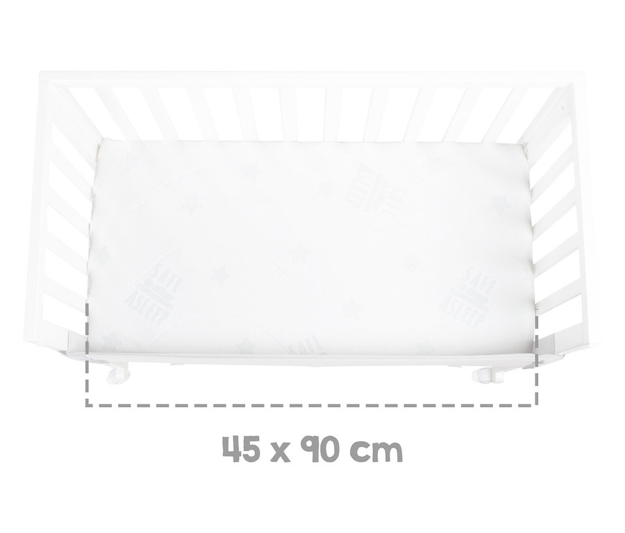 Weißes roba 3-in-1-Stuben-Beistellbett mit Rädern und einer Matratze mit dem Aufdruck "Safe asleep".