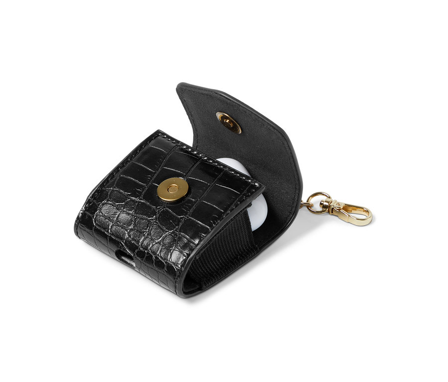 Eine schwarze Kopfhörer-Tasche mit Krokodilmuster und goldenem Karabiner.