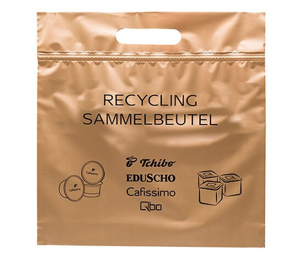 Brauner Recycling-Sammelbeutel mit dem Text Recycling-Sammelbeutel und Logos verschiedener Marken.