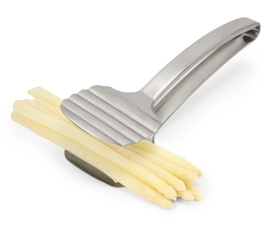 Ein Spargelschäler aus Edelstahl mit weißem Spargel.