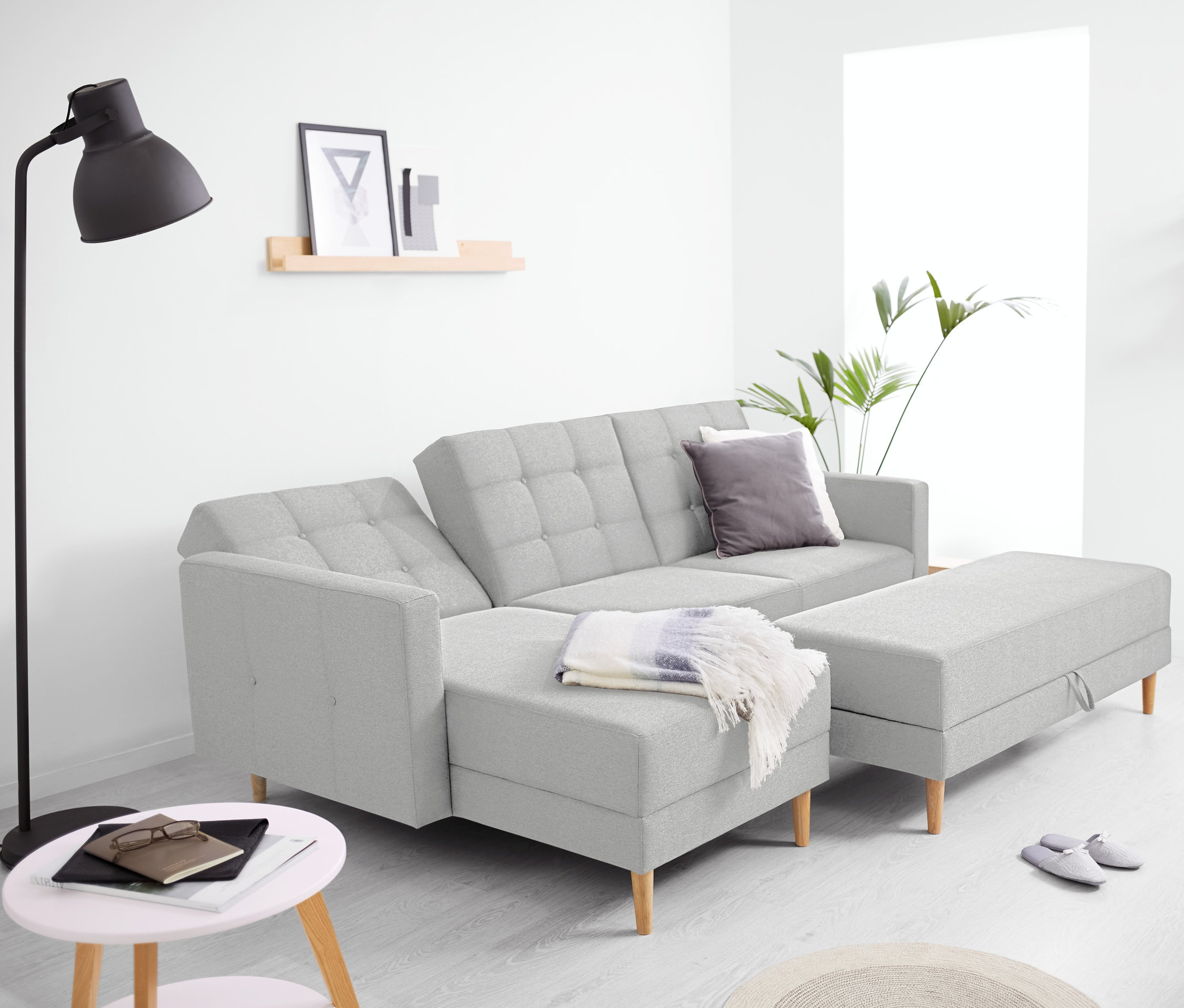 Helles, graues Federkern-Eckschlafsofa »Just Relax« mit Stauraumbank.