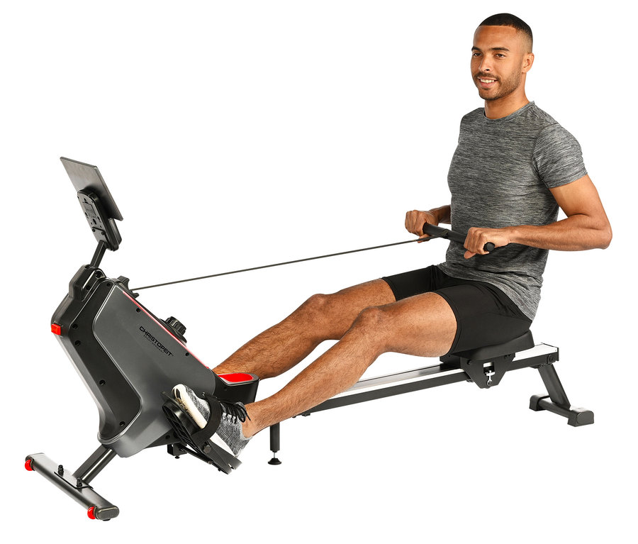 Mann benutzt Rudergerät RW 1000.