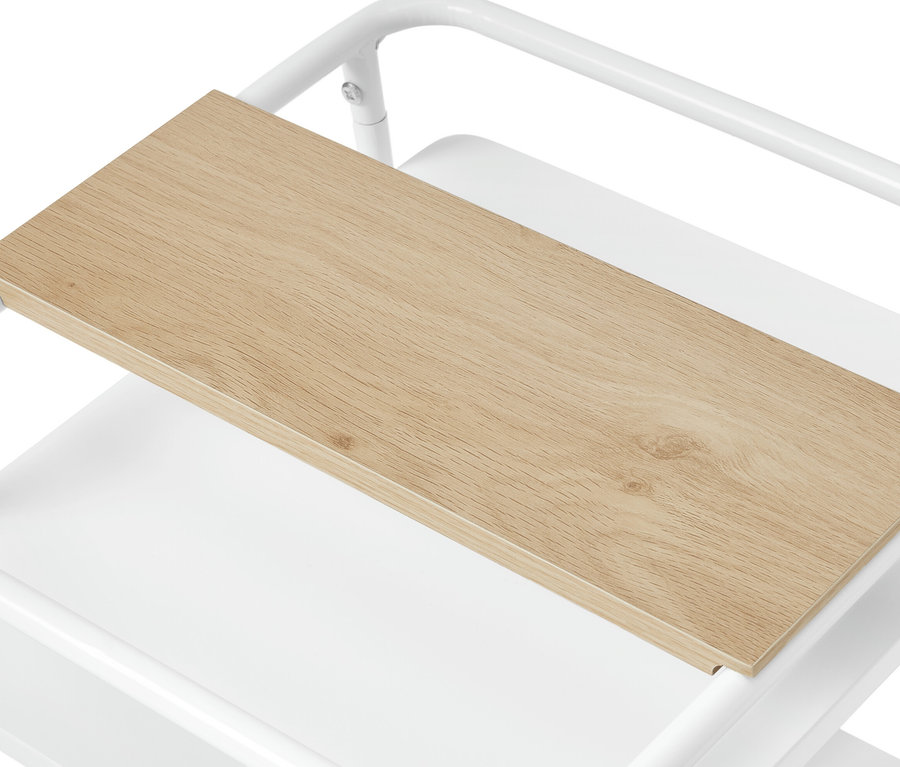 Detailansicht eines Beistelltischs.