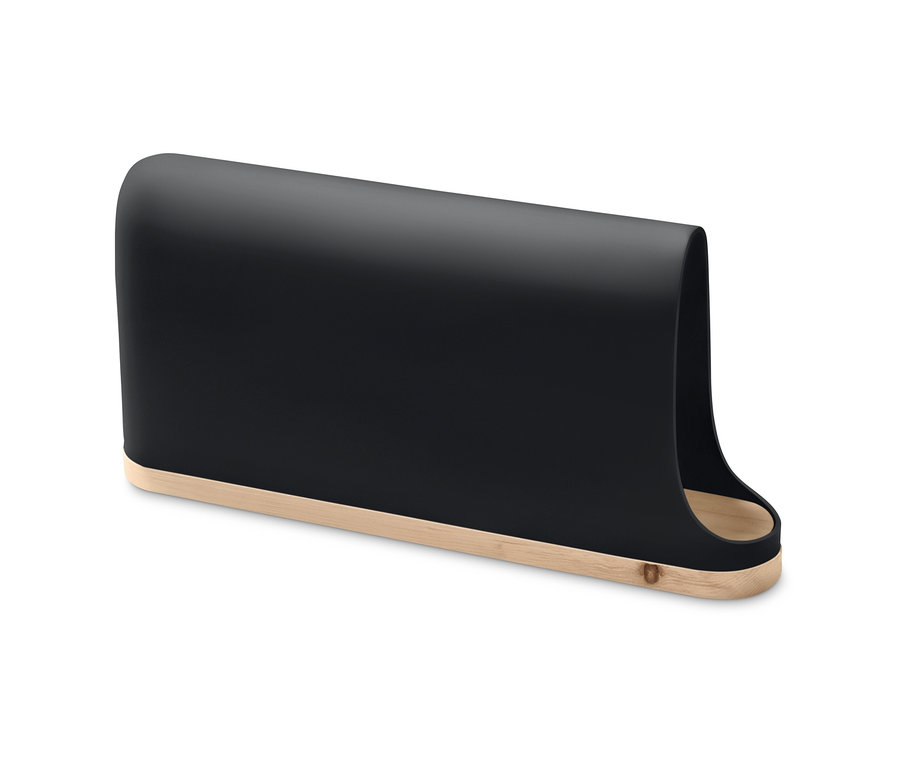 Schwarze strahlenabschirmende Handyhalterung auf weißem Hintergrund.