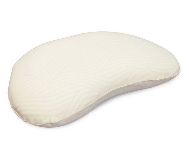 Beiger TEMPUR® »Curve« Kissenbezug liegt auf einem weißen Hintergrund.