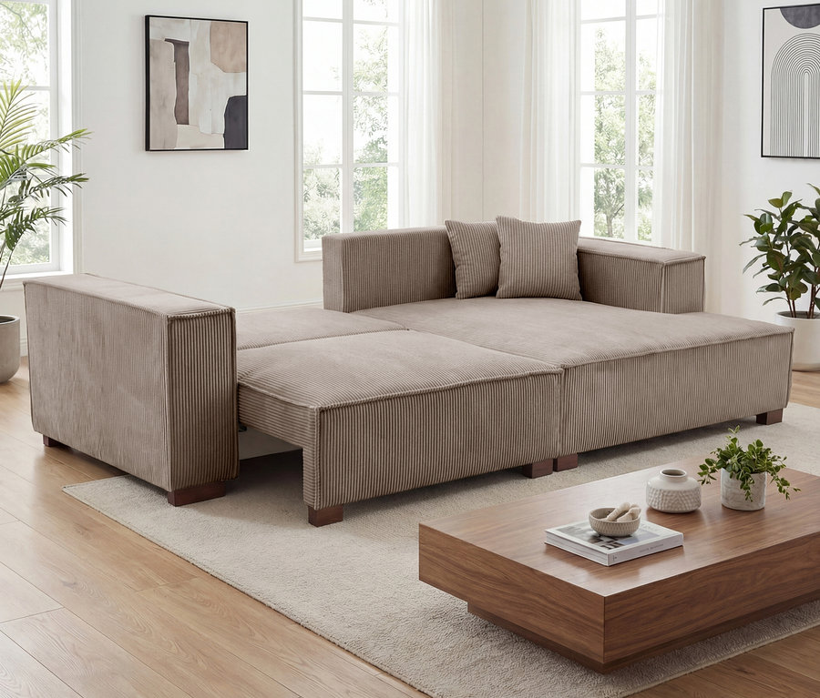 Mocca-farbenes Sofa 2-Sitzer »Cumello« mit Auszugsbett links und Longchair rechts im Wohnzimmer.